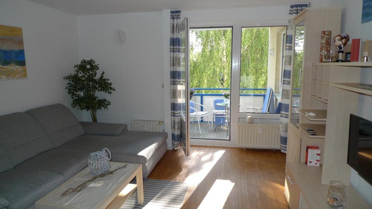 Aquamarin - Charmantes Appartement Mit Balkon Rostock Exteriör bild