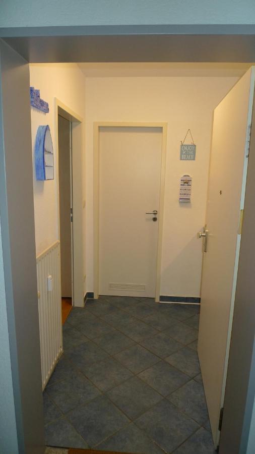 Aquamarin - Charmantes Appartement Mit Balkon Rostock Exteriör bild